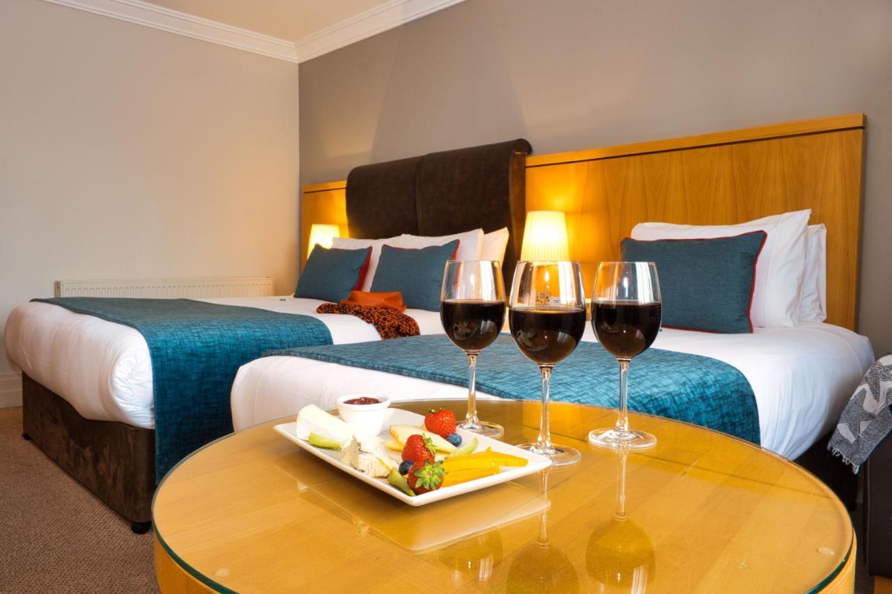 Prince Of Wales Hotel Атлон Экстерьер фото